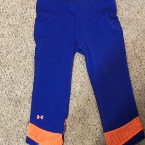 Adult small under armour capri